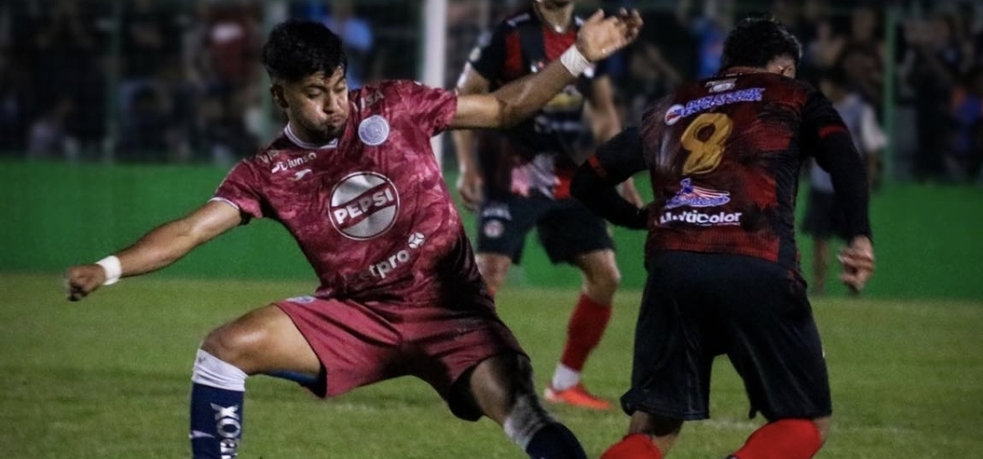 Con DT español, Motagua es líder parcial en el fútbol de Honduras