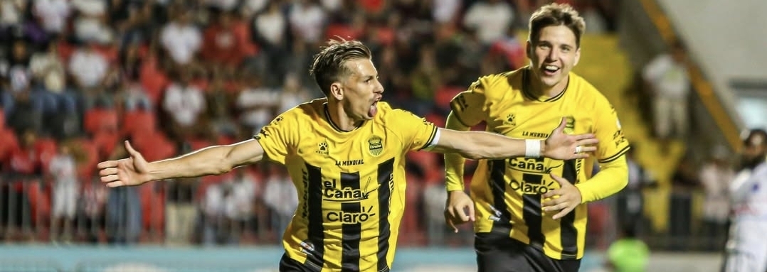 Real España y Olimpia, en tablas y con goles argentino y colombiano