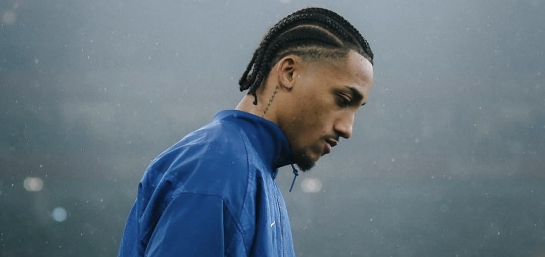 A resultados grises en lo deportivo, Chelsea suma ahora sanción de la Premier League