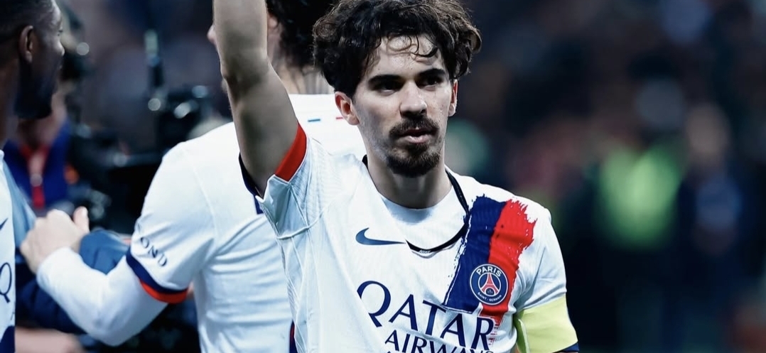 Con el ecuatoriano Pacho como líder en la zaga, PSG golea y es líder en Francia
