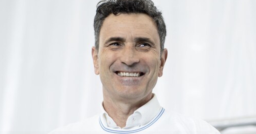 Honduras, con una leyenda colchonera como DT, viaja a España para enfrentar a Perú