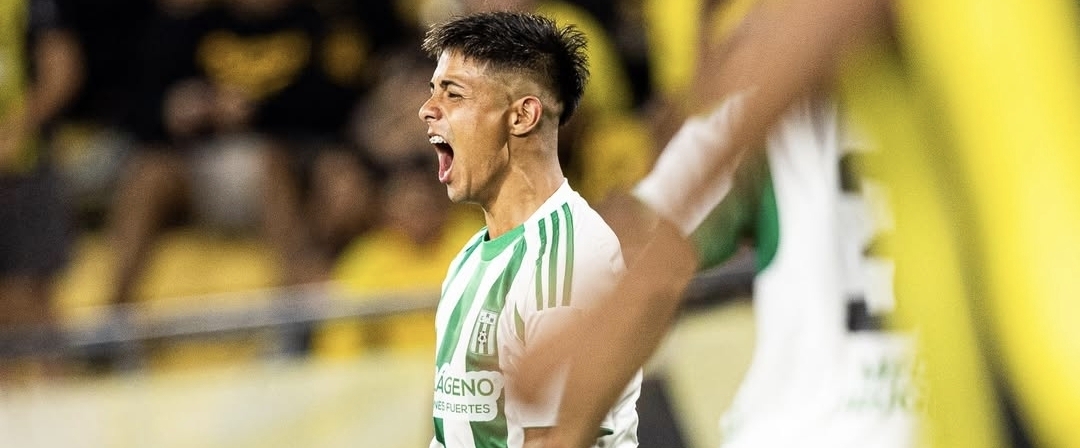 Racing sorprendió a Peñarol y ahora lidera el balompié uruguayo