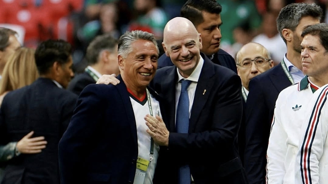 Presidente de FIFA revisa los avances para inauguración del Mundial en Ciudad de México