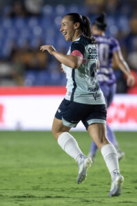 Charlyn Corral de Pachuca femenil celebra un gol. Imagen de archivo. EFE/Miguel Sierra
