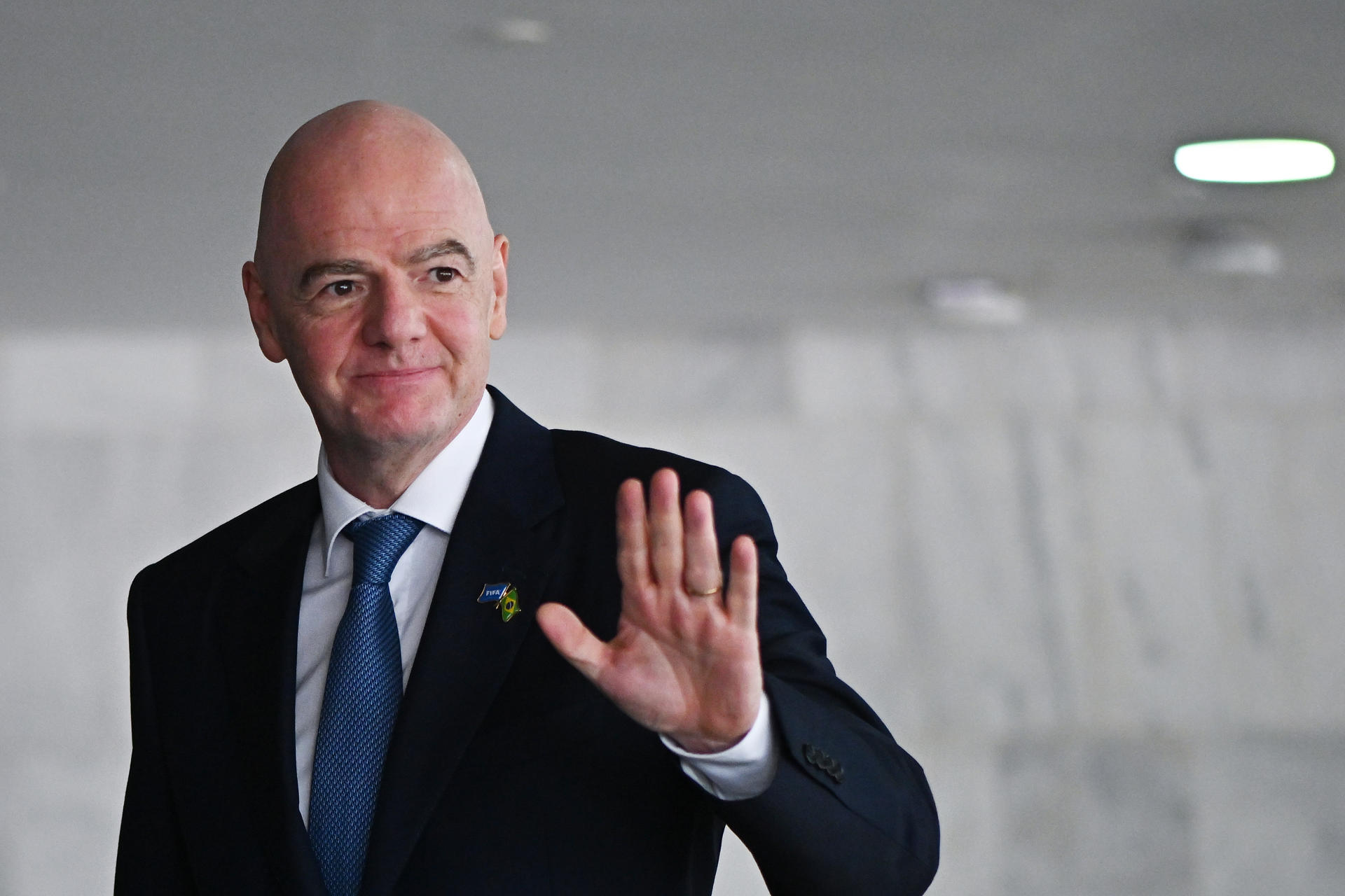 Infantino defiende un Mundial de 48 selecciones para atraer inversión más allá de Europa