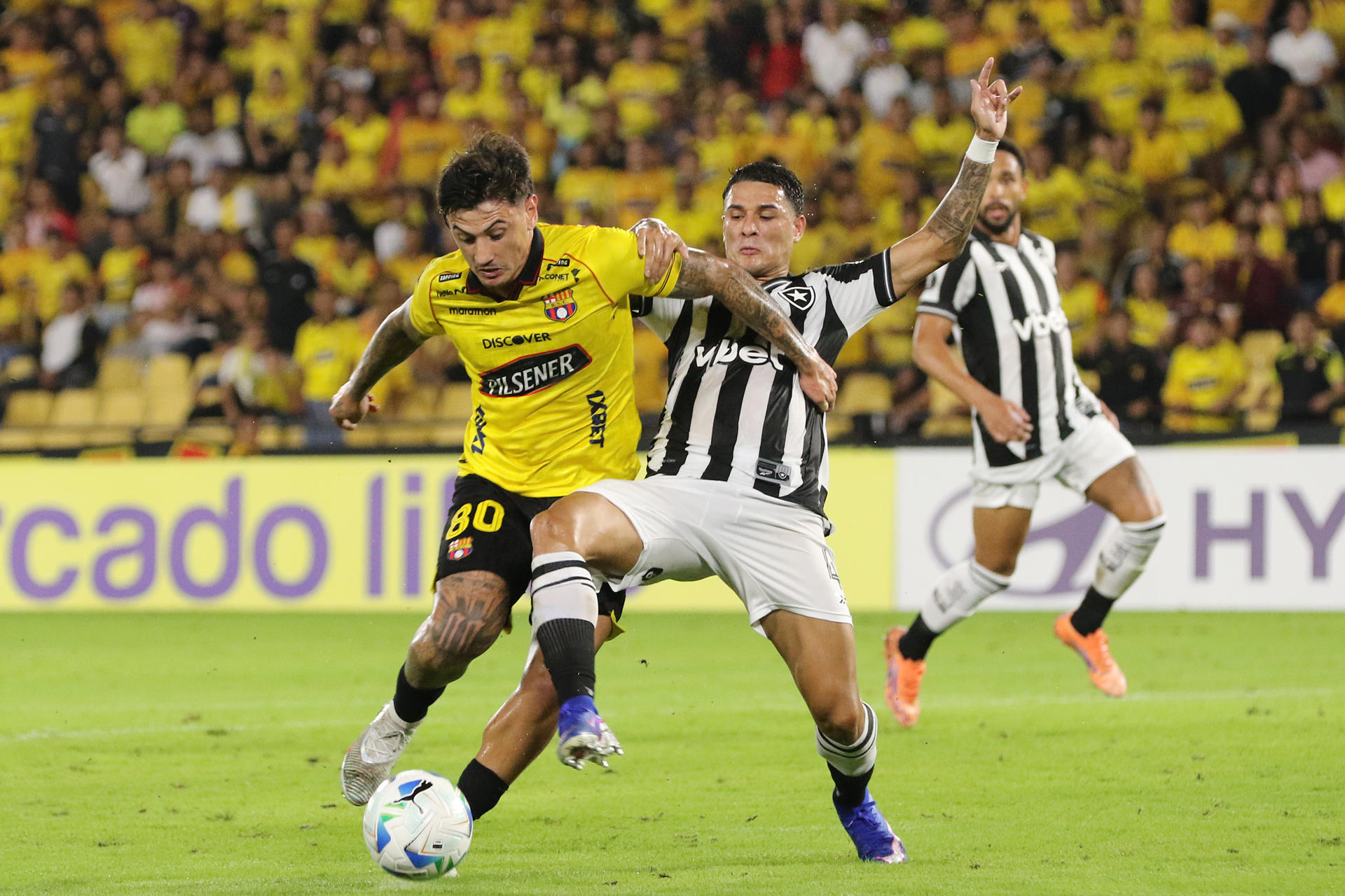 El Botafogo brasileño suma un valioso empate ante un discreto Barcelona ecuatoriano