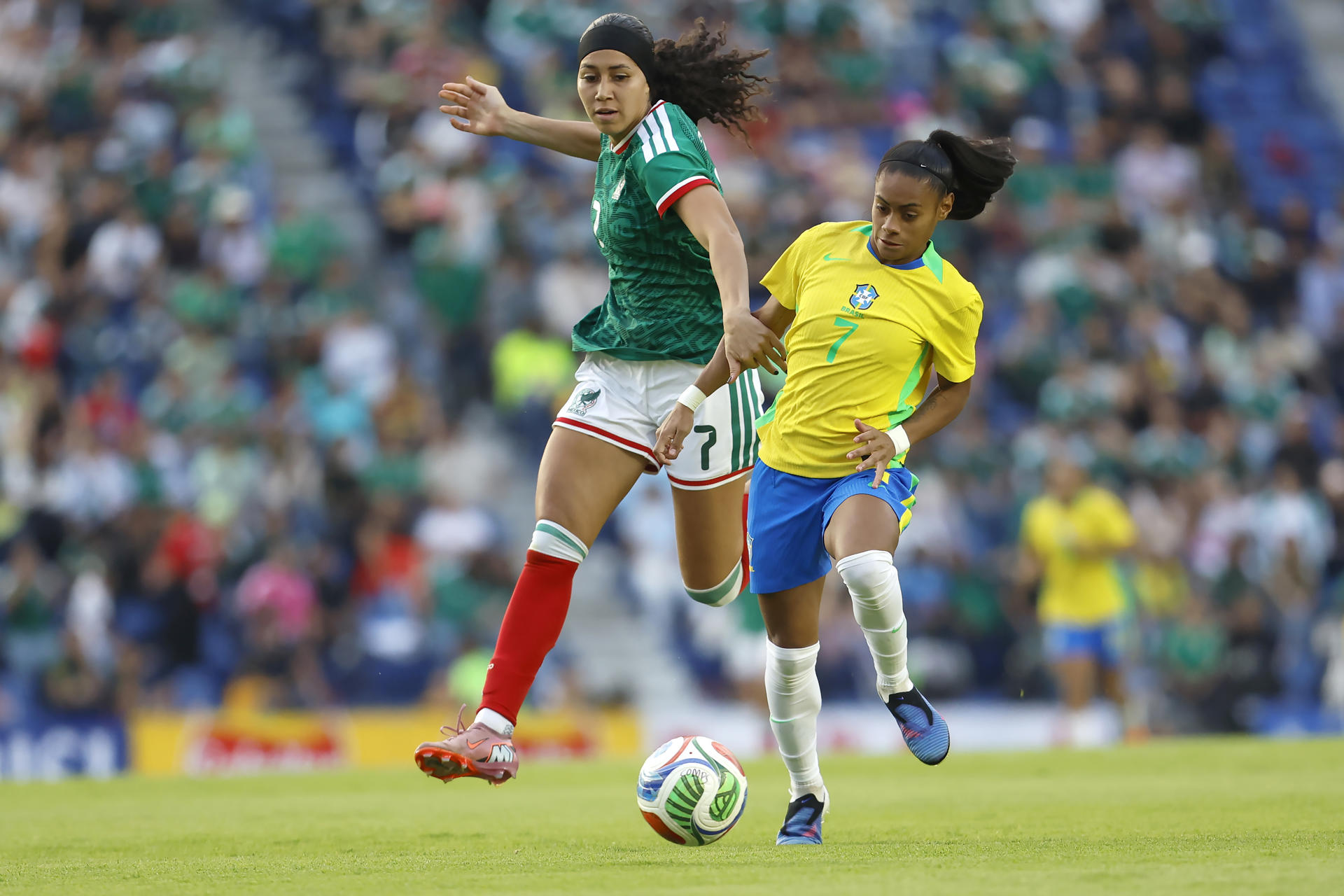 La selección femenina de fútbol de México vence a Brasil en partido amistoso