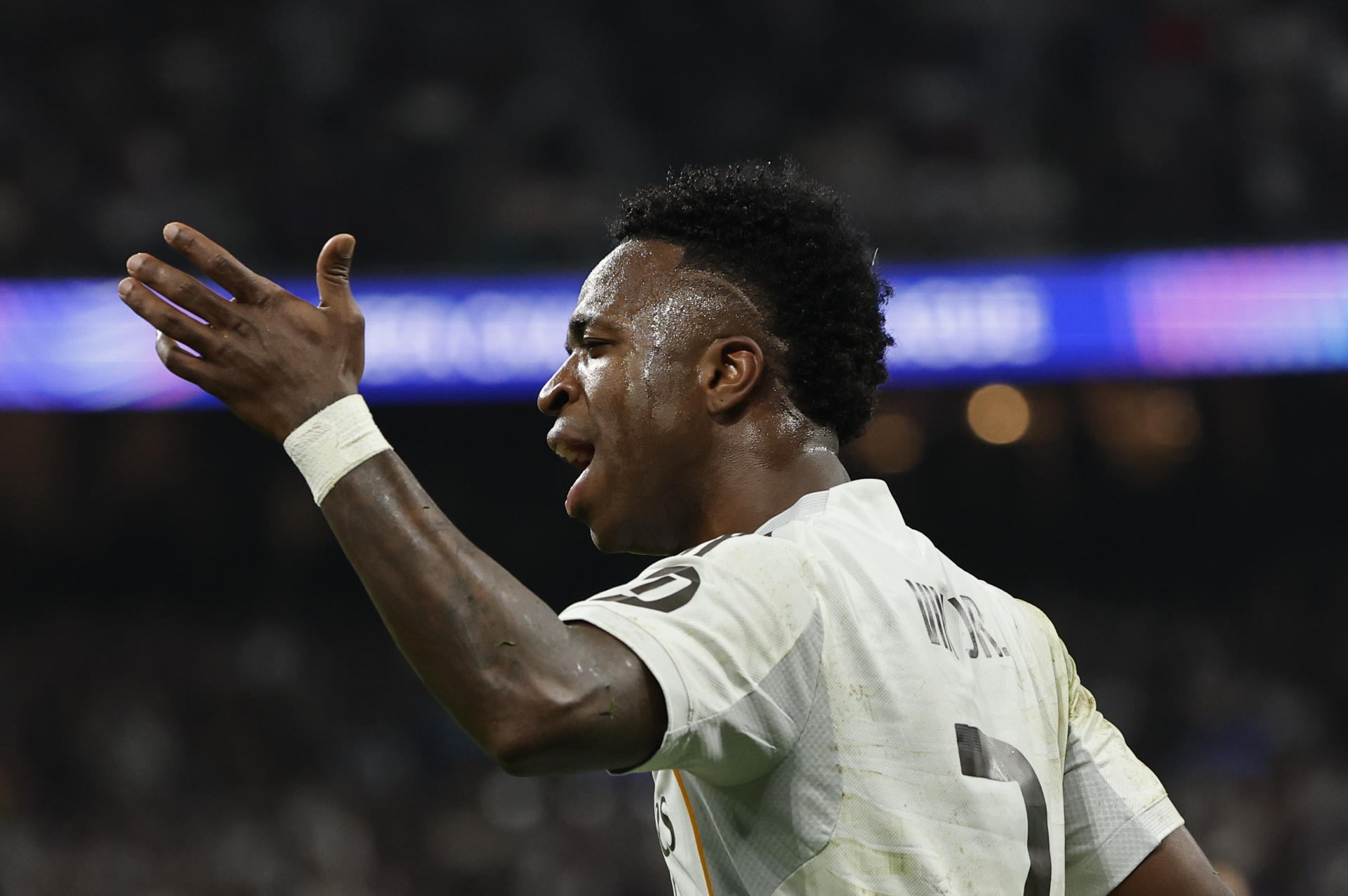 El brasileño Vinícius, apercibido antes del Etihad