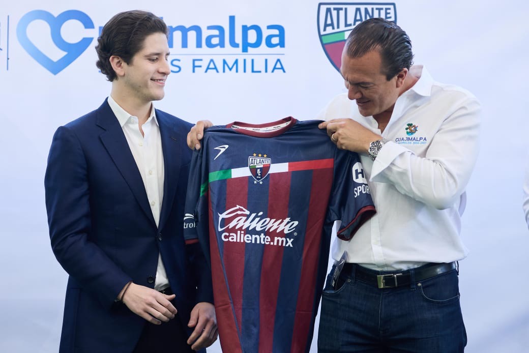 Emilio Escalante Jr y el posible fichaje de Javier ‘Chicharito’ Hernández: «No lo descartamos