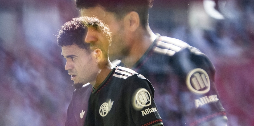 Bayern Múnich y el colombiano Luis Díaz preparan su duelo ante el PSG sin afugia alguna en la Bundesliga
