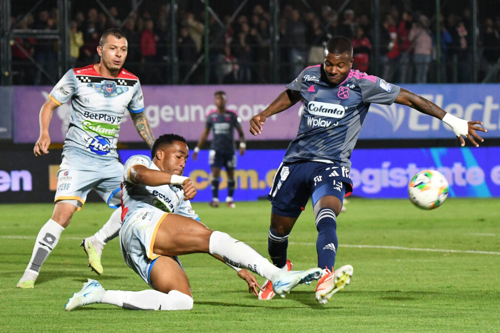 ¡FRACASO! Mexicano debuta en Sudamérica quedando fuera de las finales