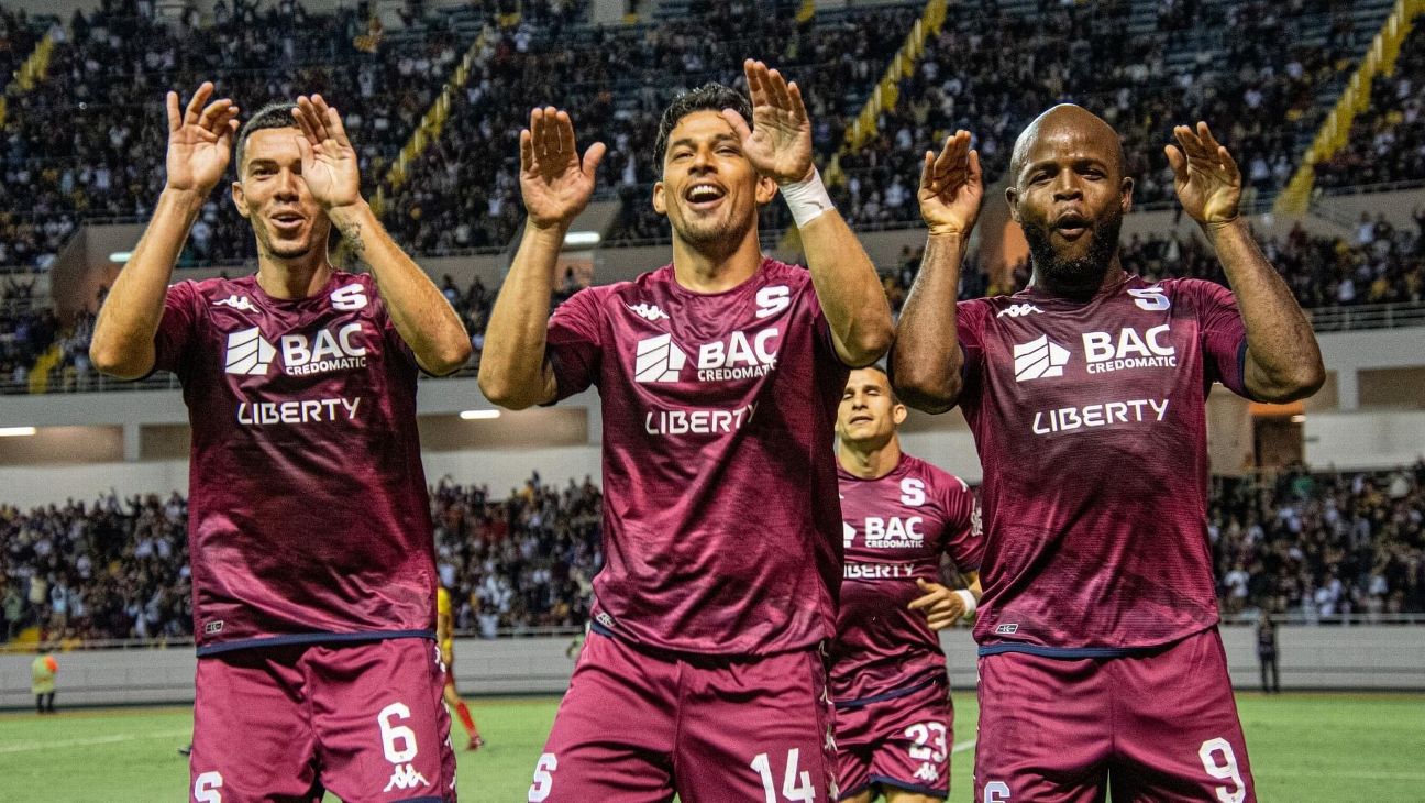 Saprissa, con ataque hondureño y panameño, el más goleador en Costa Rica
