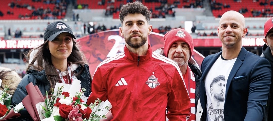 Toronto gana por segundo encuentro consecutivo, en el partido 400 del colombo-canadiense Jonathan Osorio