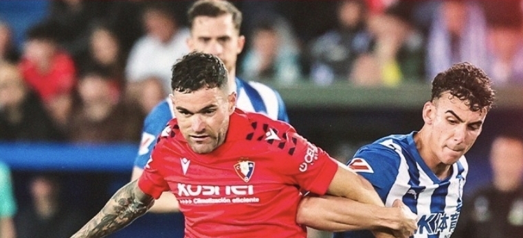 Empate frenético entre Alavés y Osasuna, con tanto argentino en el cierre del partido