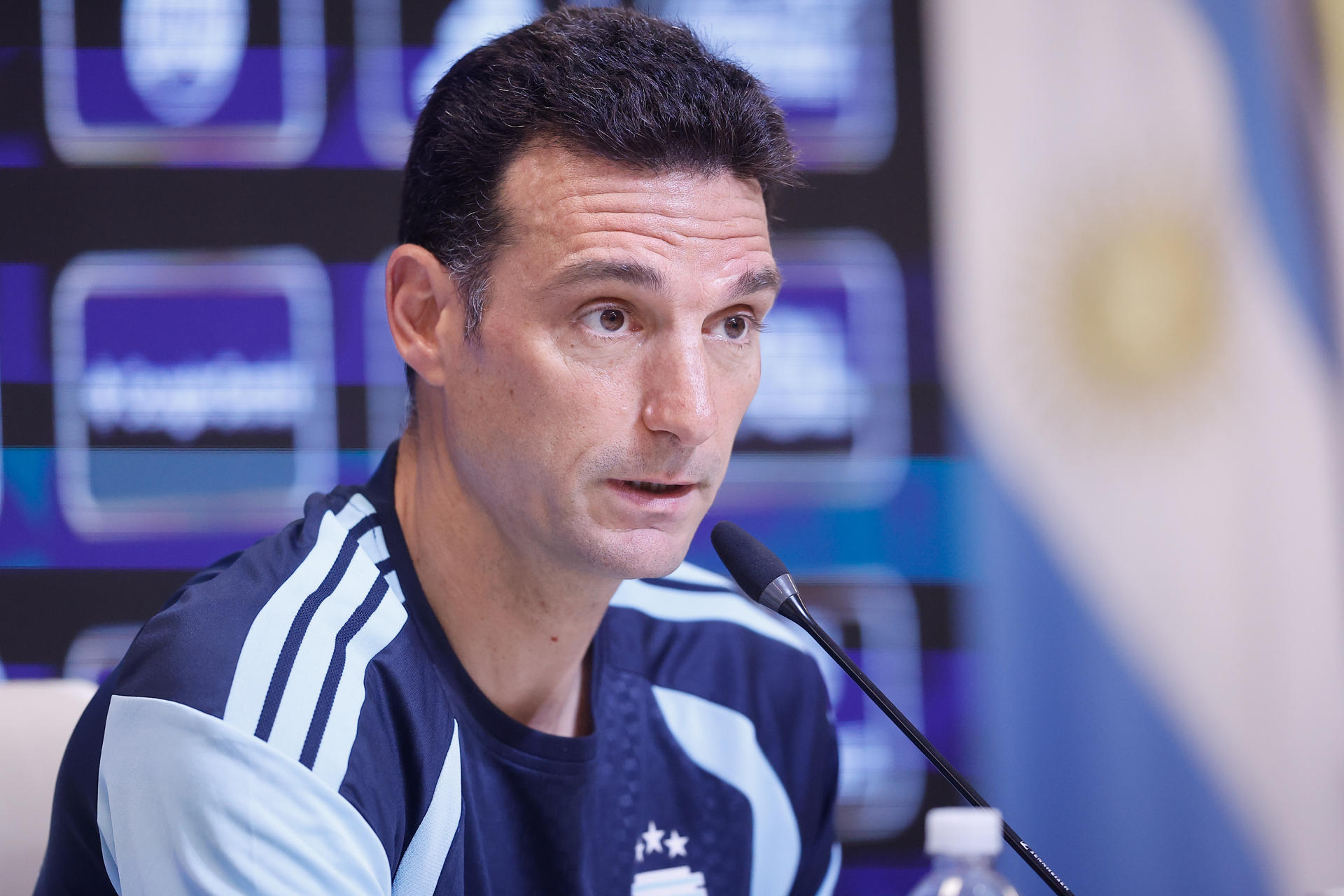 Los argentinos Pochettino y Scaloni en la lista de candidatos al banquillo blanco