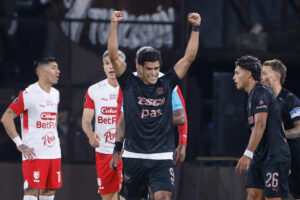 Tomás Nasif, celebra un gol para el Platense. EFE/Juan Ignacio Roncoroni