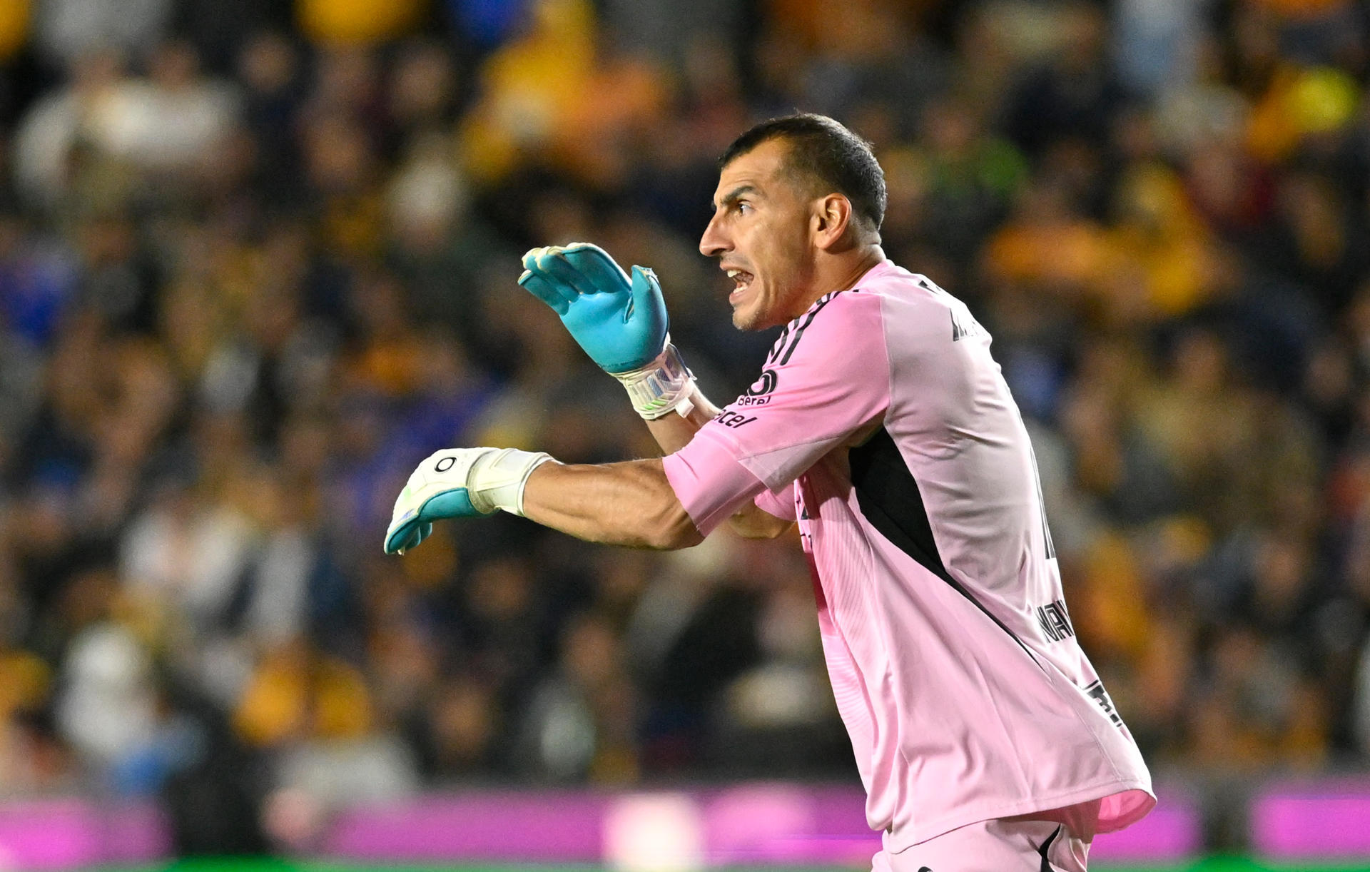 Al argentino Nahuel Guzmán no le sorprende que Ángel Correa interese en la liga albiceleste