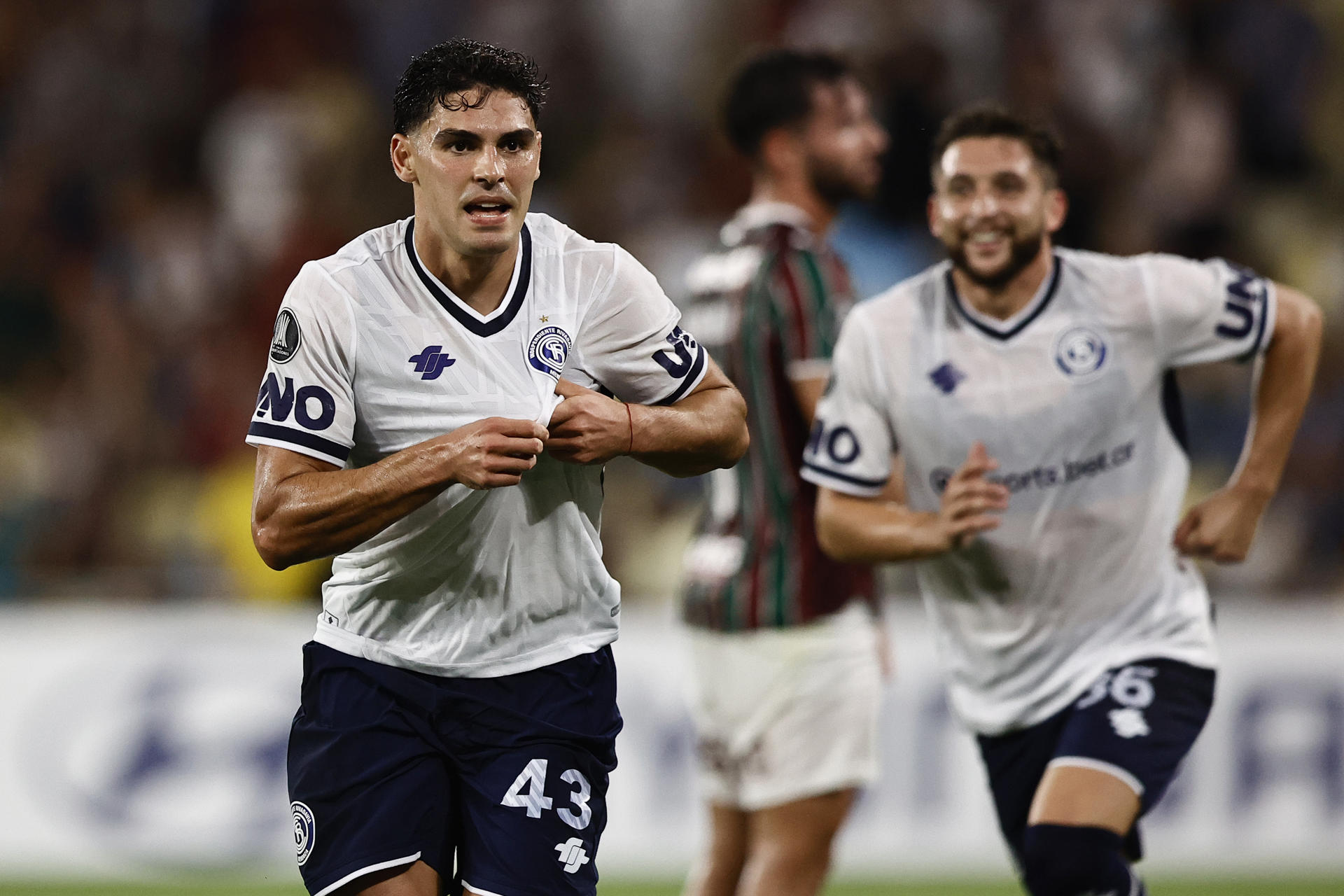 Independiente Rivadavia golea a La Guaira con un triplete del paraguayo Arce