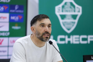 Foto de archivo del entrenador del Elche, Eder Sarabia. EFE/ Pablo Miranzo
