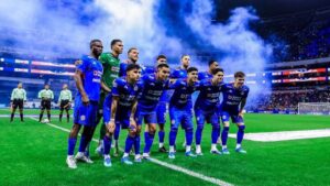 alt Cruz Azul no aprovecha su localía ante Chivas