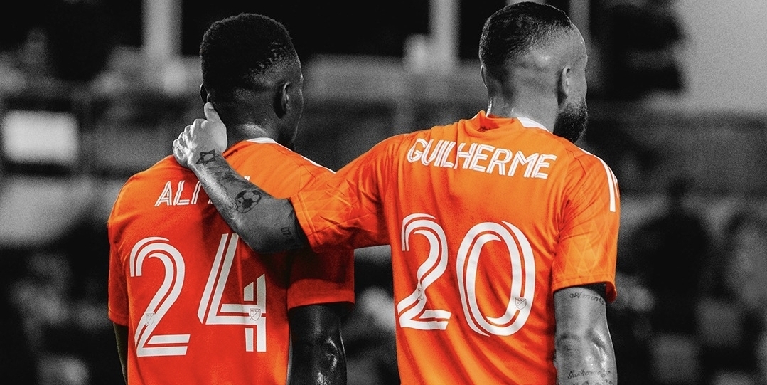 ¡DE REGATEO! Cuatro latinos brillan en el top 5 de máximos dribladores de la MLS