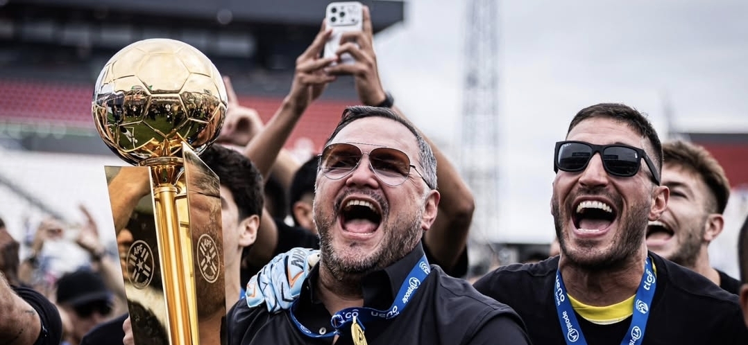 Olimpia es campeón en Paraguay, liderado por el argentino «Vitamina» Sánchez