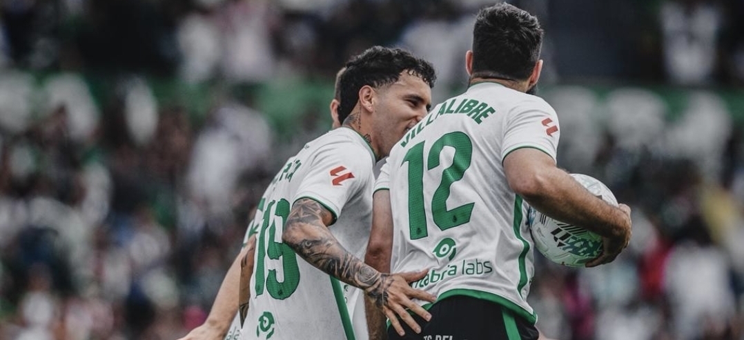 Colombiano Gustavo Puerta lidera al Racing de Santander, que ya acaricia el ascenso a La Liga
