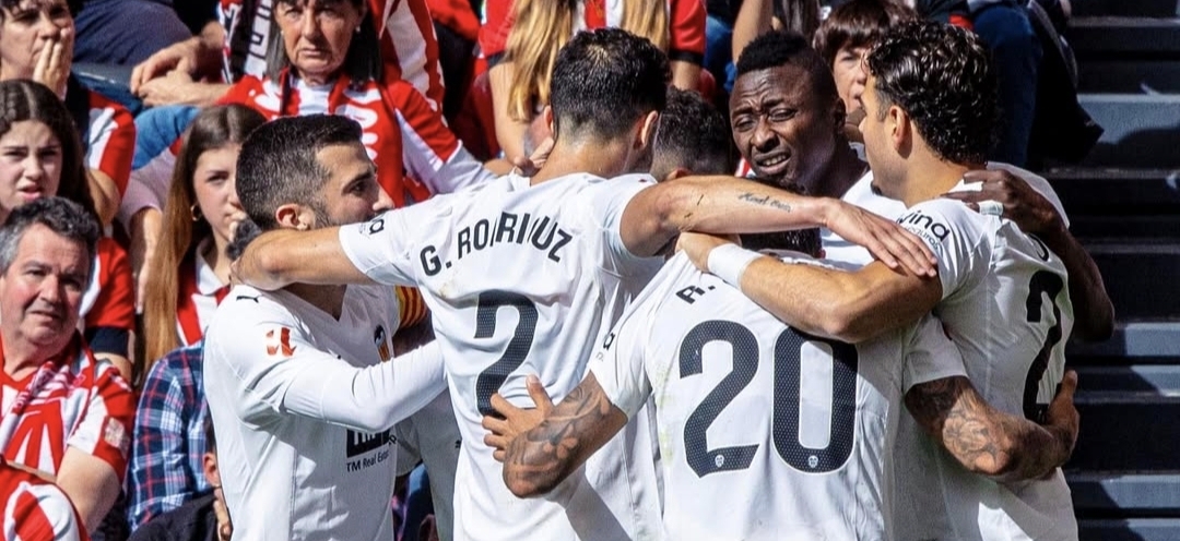El Valencia se impone al Athletic en Bilbao, el argentino Guido Rodríguez juega todo el partido