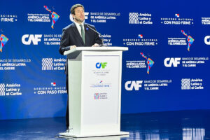 El presidente ejecutivo de Cox Energy, Enrique Riquelme Vives, en una foto del pasado 30 de enero en Panamá. EFE/ Juan Pablo Fernández