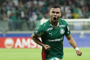 Andreas Pereira, de Palmeiras, celebra un gol en un partido de la fase de grupos de la Copa Libertadores entre Palmeiras y Junior en el Allianz Parque en Sao Paulo (Brasil). EFE/Sebastião Moreira