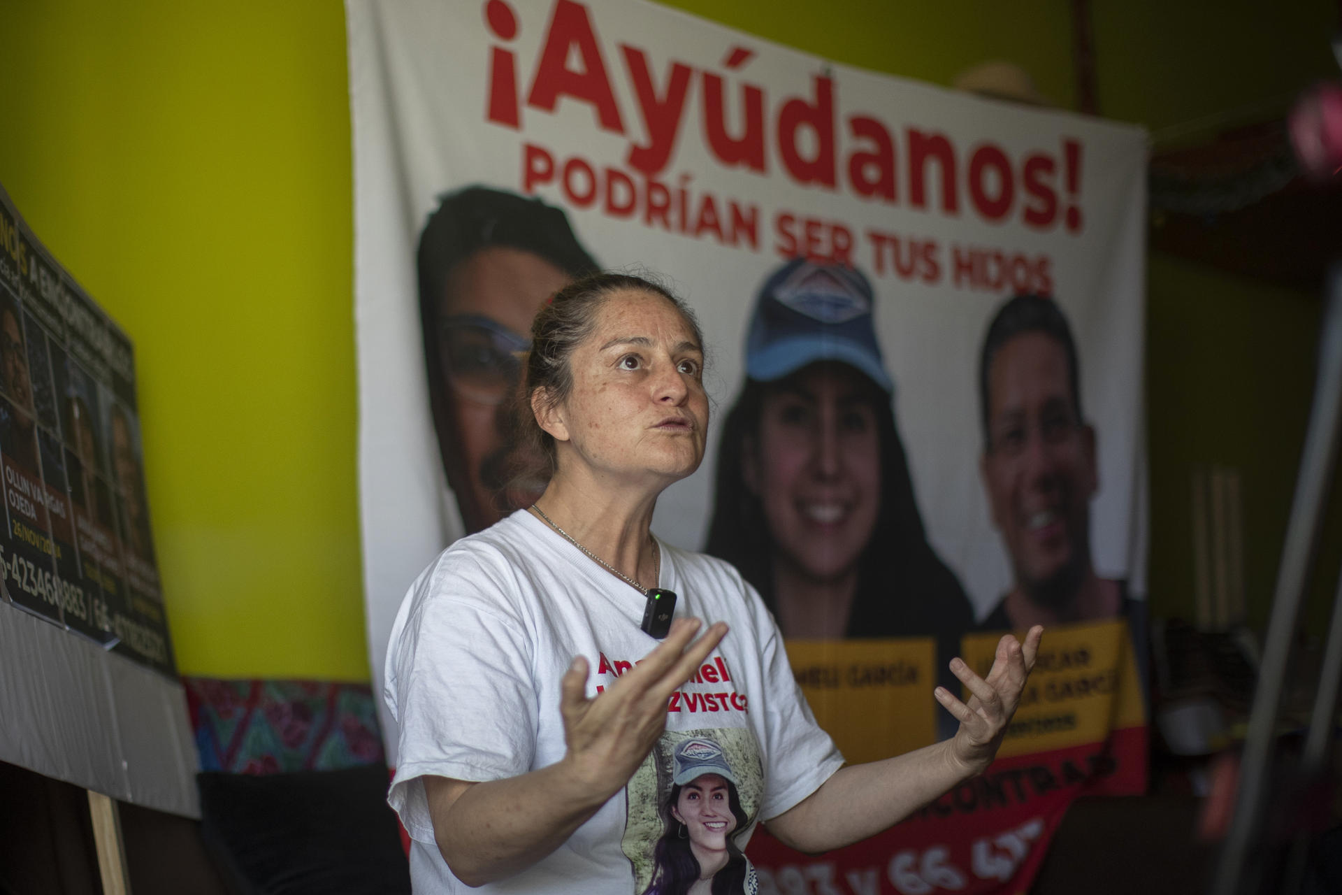 Vanessa Gamez, madre de Ana Ameli García Gamez, estudiante de la UNAM desaparecida en julio de 2025 en el Ajusco, habla durante una entrevista con EFE, este jueves (ayer), en la Ciudad de México (México). EFE/Isaac Esquivel