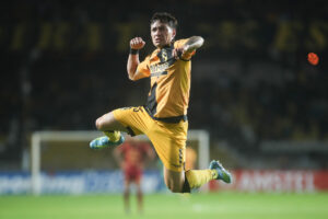 Cristián Zavala celebra uno de los goles de Coquimbo ante el Tolima en la Copa Libertadores, en el estadio Francisco Sánchez Rumoroso en Coquimbo (Chile). EFE/Hernán Contreras