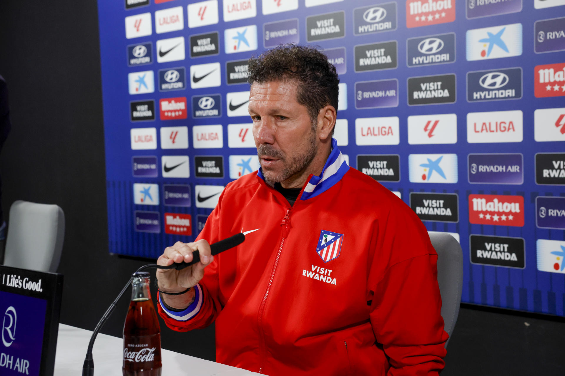 Argentino Simeone: “La gente decidirá si está con el equipo, son entendibles los dos escenarios”