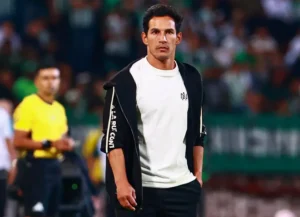 ¡SE ACABÓ LA PACIENCIA! Nacional confirma la salida del colombiano Arias tras perder la final