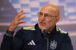 Alt ¡NO ARRANCAN! Españoles Yamal, Williams y Muñoz esperan su turno ante Cabo Verde