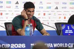 alt GIRO HISTÓRICO: marroquí Hakimi, brasileño Vinícius Jr. y neerlandés De Jong cambian el idioma del Mundial