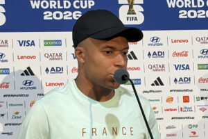 alt HISTORIA PURA: francés Mbappé supera al francés Giroud y agranda su leyenda con Francia