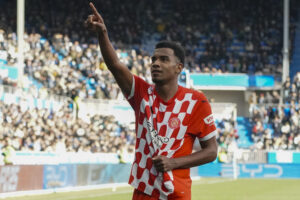 alt GIRO MILLONARIO: colombiano Solís deja Girona y Birmingham City activa su compra