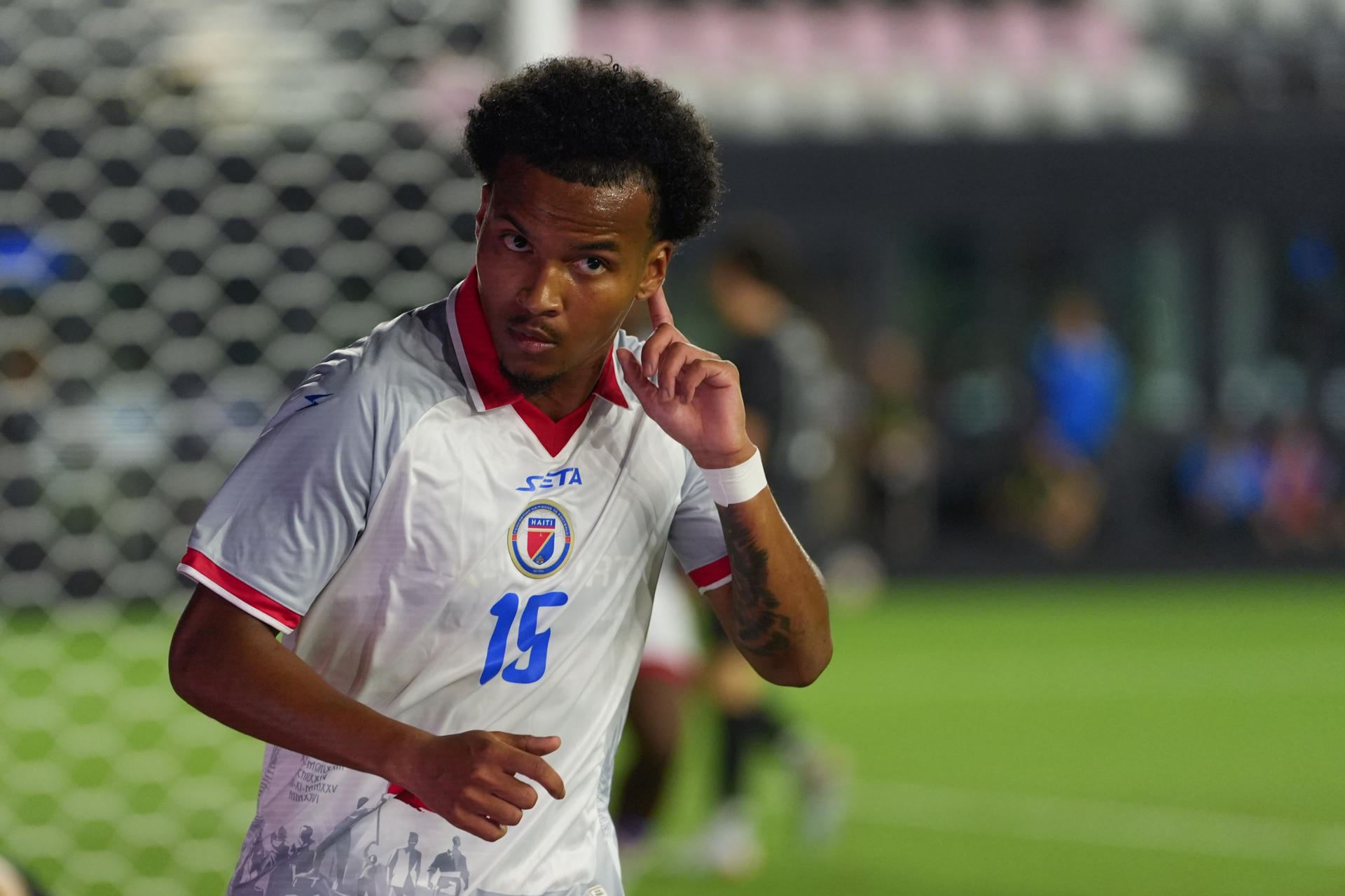 Ruben Providence, de Haití, celebra un gol este martes en un partido amistoso frente a Nueva Zelanda, previo a la Copa Mundial de Fútbol de 2026, en el Chase Stadium en Fort Lauderdale (EE.UU.). EFE/ Alberto Boal