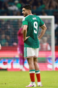 Fotografía del 4 de junio de 2026 del jugador de México Raúl Jiménez durante un partido amistoso entre México y Serbia previo al Mundial de la FIFA 2026 en el estadio Nemesio Diez de Toluca (México). EFE/Felipe Gutiérrez