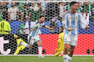 alt HISTÓRICO EN KANSAS CITY: argentino Messi iguala al alemán Klose y francés Mbappé acelera en el Mundial