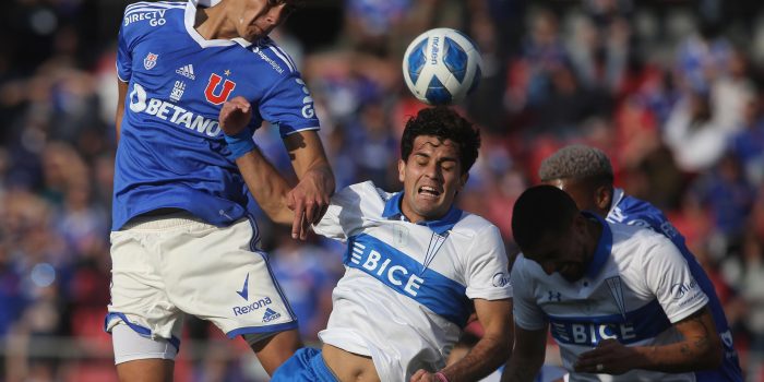 Darío Osorio (i) de Universidad Chile, en una fotografía de archivo. EFE/Elvis González