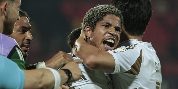 Los Angeles FC's Venezuelan forward #30 David Martinez (C) celebrates with teammates after scoring his team's second goal during the CONCACAF Central American Cup round of 16 second leg football match between Costa Rica's Alajuelense and US' Los Angeles FC at the Alejandro Morera Soto Stadium in Alajuela, Costa Rica on March 17, 2026. (Photo by JOHN DURAN / AFP)