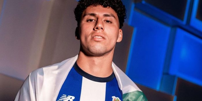 alt El mexicano Jorge Sánchez busca sus primeros minutos en el Oporto-Estrela da Amadora