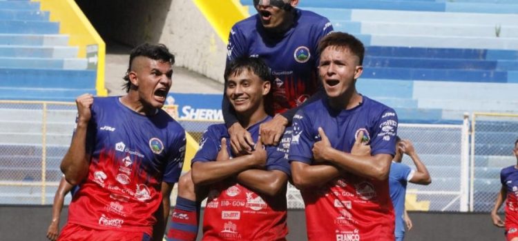 alt Mexicano figura y doblete uruguayo en la fecha 14 en El Salvador