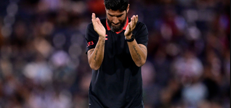 alt El uruguayo Sebastián Abreu sacrifica a Tijuana por México y el Mundial