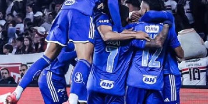 alt Cruzeiro ficha al atacante ecuatoriano Keny Arroyo