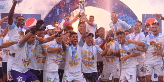 alt El fútbol salvadoreño recibe cifra récord para el crecimiento de la liga y la selección nacional
