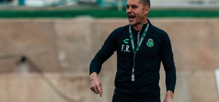 alt Santos Laguna despide al español Francisco Rodríguez