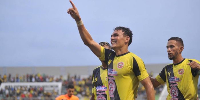 alt Chileno y paraguayo, cerca de hacer historia en la Liga Nacional